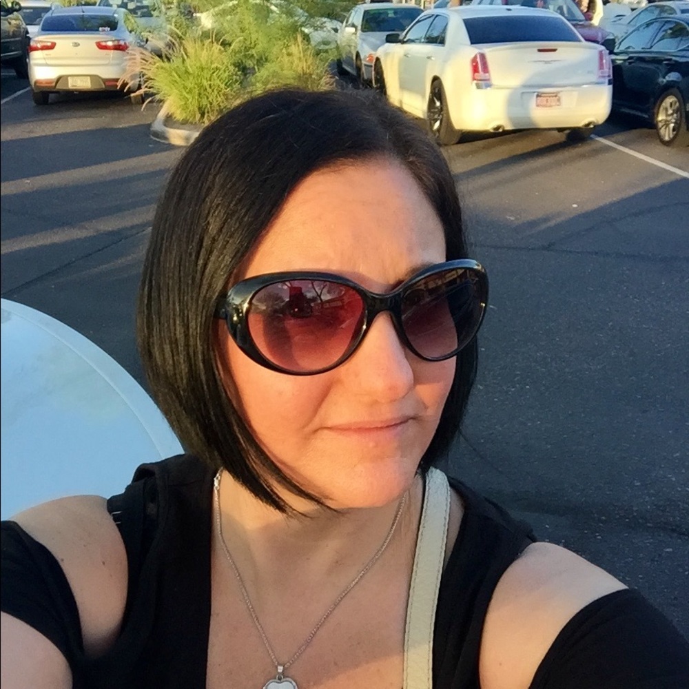 Meet your Posher, Dawn